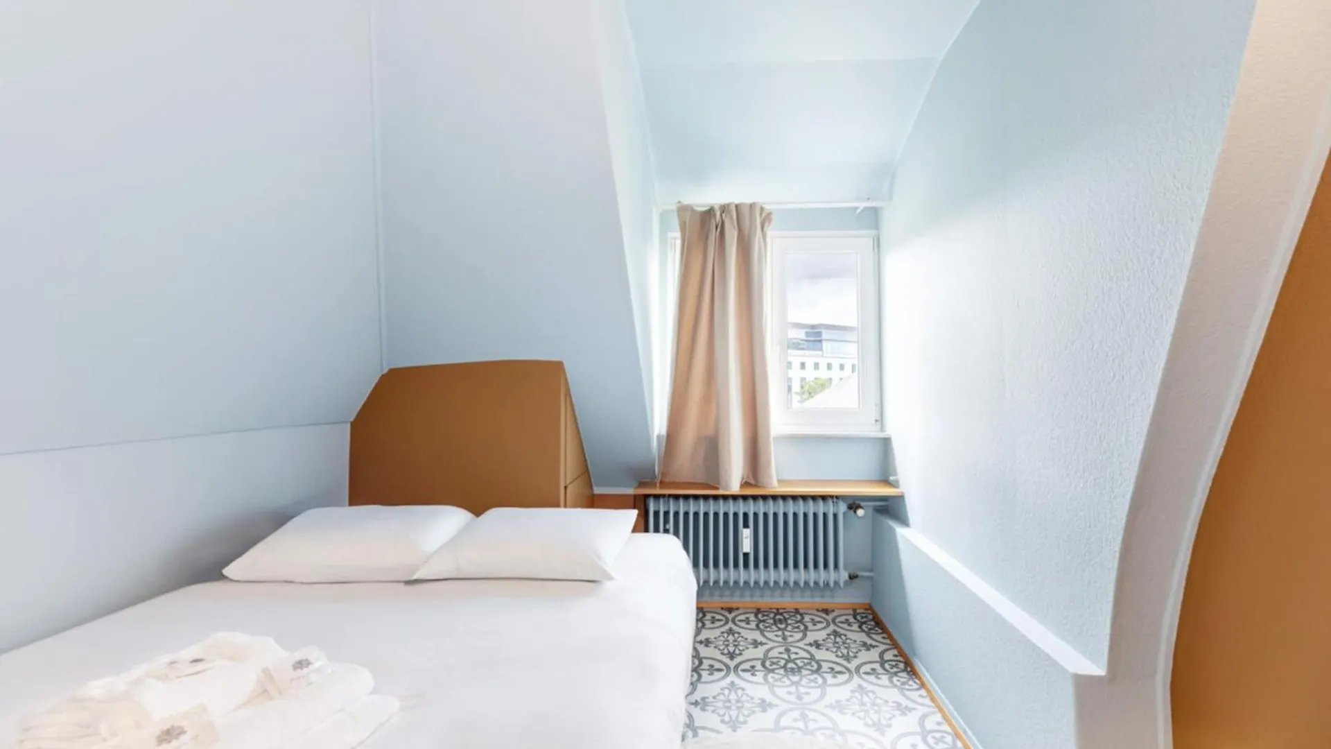 Stylish & Modern City Escape In Bonnevoie Luxemburg 0*,  Luxemburg